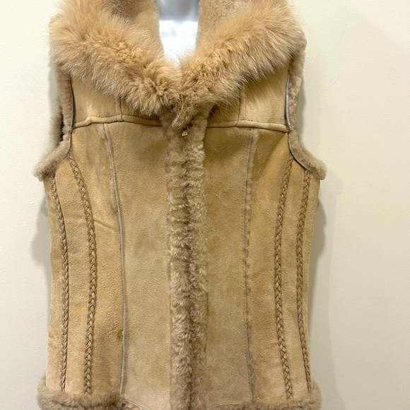 Mitchie’s Matchings Genuine Shearling Vest - Picture 1 of 16